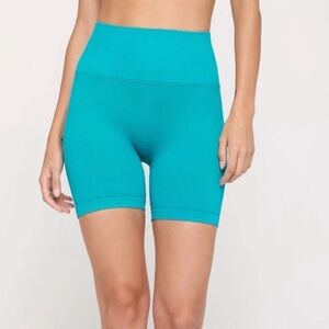 SPIRITUAL GANGSTER LOVE SCULPT 5' BIKER SHORTS NWT